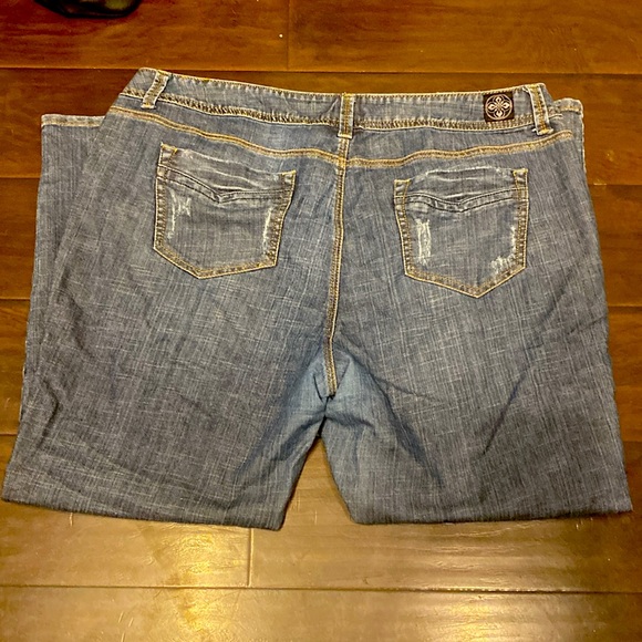 Plus Size Women's Blue Medium Wash Lane Bryant Distressed Jeans Denim sz 24 - Picture 2 of 9